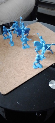 Marx 9 knights in - ,