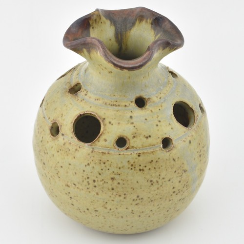 Vtg studio pottery - pottery, bud