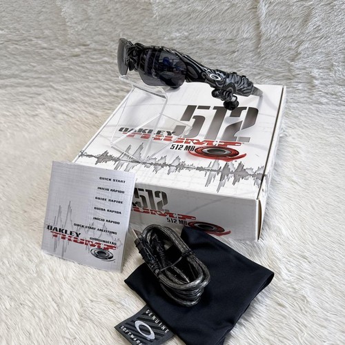 Boxed oakley thump 512mb - oakley,