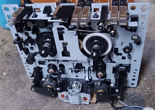 Cassette deck mechanism - , for