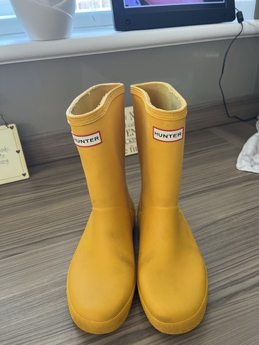 Yellow hunter wellies size 13 - yellow, wellies.