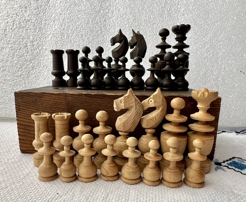 Antique regency boxwood chess - regency,
