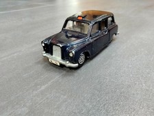 Dinky Toys No. 284 - Austin London Taxi-Cab (FX4) - vintage diecast black car