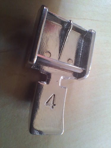 Bernina sewing machine zipper - bernina,