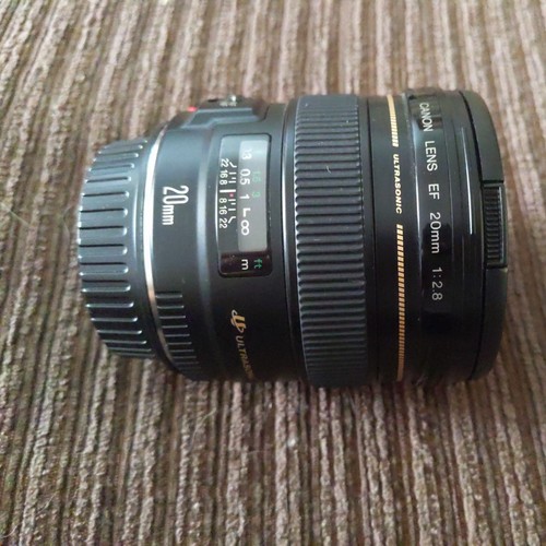 Canon 20mm usm lens - f2.8,