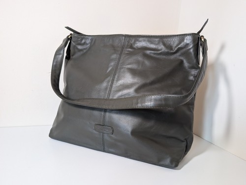 Dark sage green - sage, leather