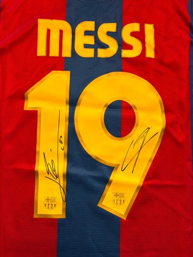Dual signed lionel messi - lionel, and