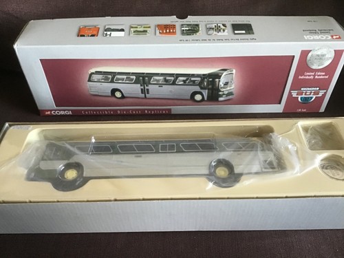 Corgi 54310 fishbowl bus - 54310, gm