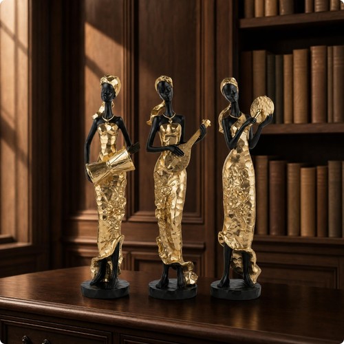 Pieces resin figurine - 3,