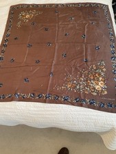 Lovely Vintage Laura Ashley ladies Silk Scarf In Brown Autumnal Pattern 88X90cm