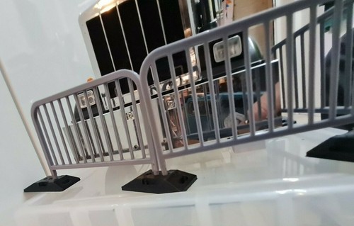 Plastic crowd fence - 1:14,