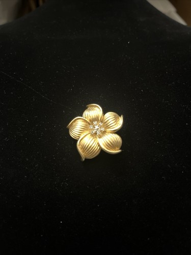 Gorgeous 14kt yellow gold - 14kt,