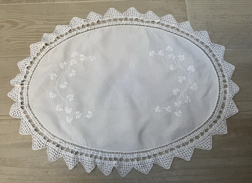 Vintage oval embroidered - oval,