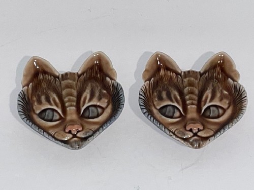 Wade porcelain cat face pin - wade,