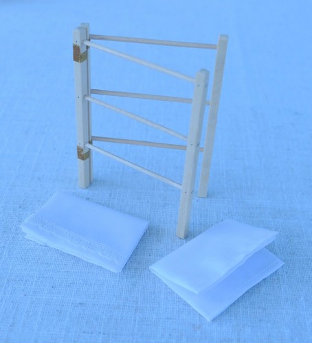 Scale dolls house wooden - 1:12,