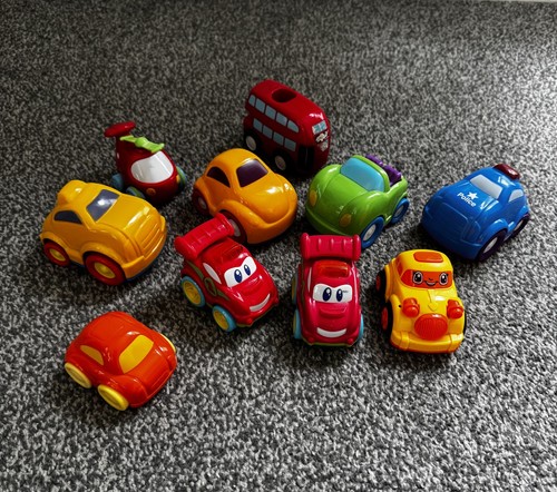 Bundle toy vehicles - 10,