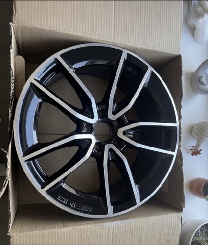 Genuine mercedes a35 amg - genuine, 19”