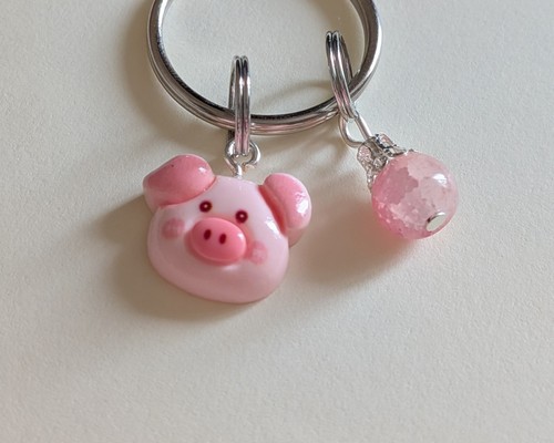 Sweet dinky little pig - sweet,