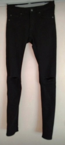 Black ripped - (dividend),