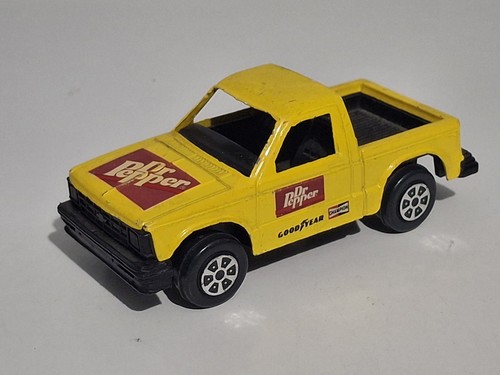 Tootsietoy yellow chevy 10 - yellow, s-10