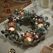 Winter Wreath Table