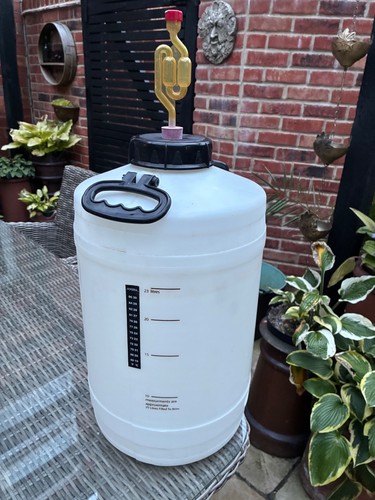 Home brew fermenter bin - fermenter,