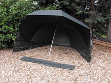 badger 60" overnighter brolly + storm poles  & storage sleeve FISHING SET UP