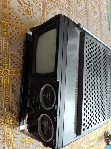 Vintage retro crown 5tv 525r - vintage,