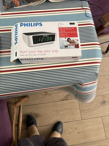 Phillips alarm clock radio - radio, new