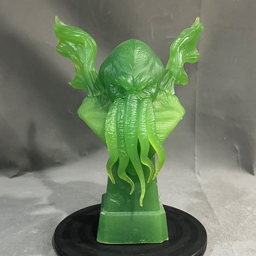 Cthulhu statue sculpted - cthulhu,