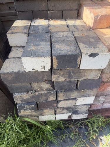 Reclaimed imperial bricks x - imperial,