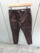 Red Herring Holly Mid Rise