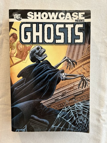 Showcase presents ghosts - ghosts, #1