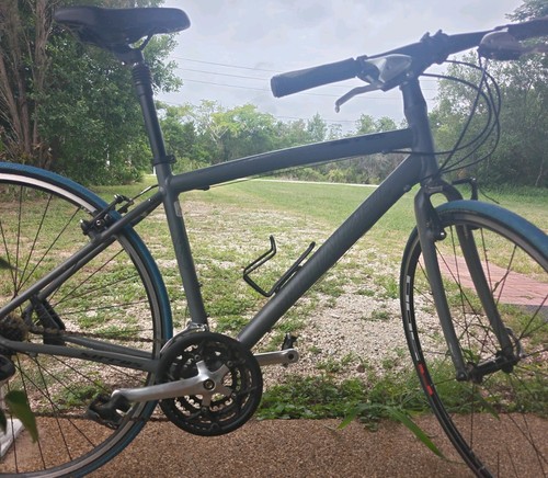 Specialized sirrus bike - ,