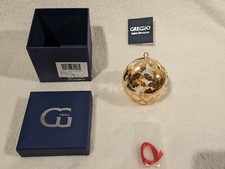 Christmas ornament , Gold plated, Mistletoe ball. 9cm. New from Harrods,