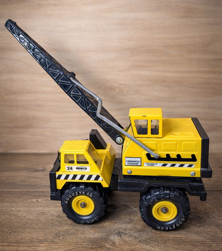 Remco toys caterpillar crane - caterpillar,