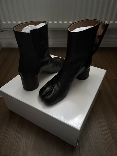 Maison margiela tabi boots - maison,