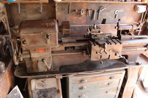 Metal working lathe 1930 - working, 1930-40