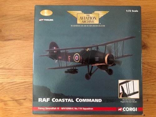 Corgi aviation archive aa36304 - corgi,