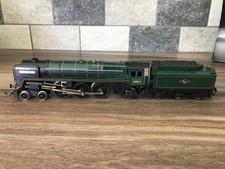 Hornby R552 BR Class 7P 70013