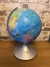 Illuminated World Globe Lamp