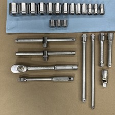 Vintage Husky USA Underline