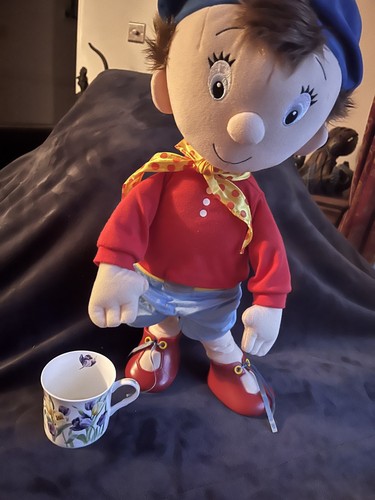 Soft plush talking noddy - soft, 2ft