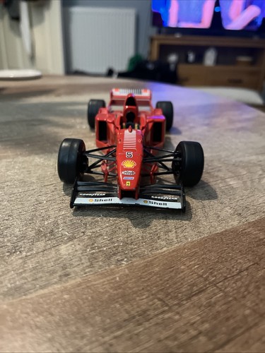 Burago scale ferrari - 1:24,