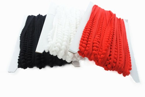 Soft pompom trimming - soft,