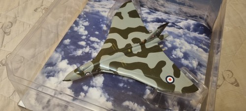 Corgi 144 avro vulcan - 1:144, b2