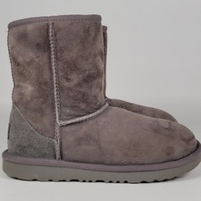 UGG Boots Boys 3 Classic Short