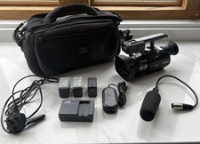 JVC GY-HM100E 3CCD Pro HD SD