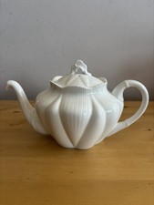 SHELLEY DAINTY 1 1/2 PINT