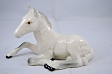 BESWICK GREY FOAL LYING MODEL No. 915